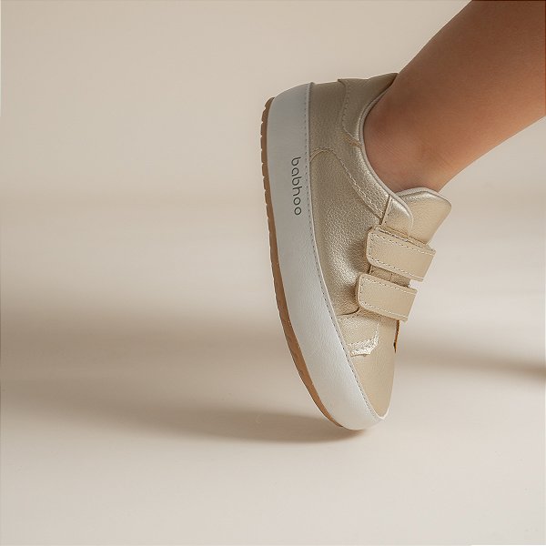 Tênis Velcro Dourado