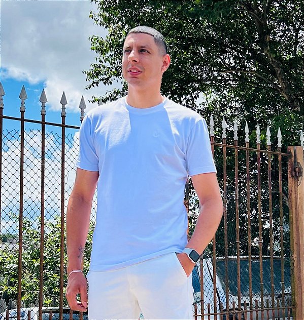 Camiseta Básica Mandacaru Bordado