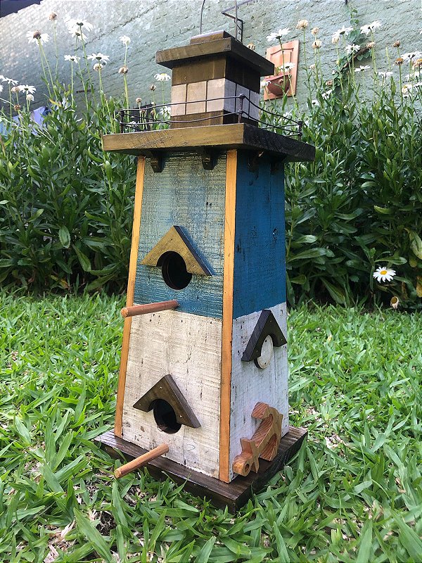 Casa Farol Azul e Branca