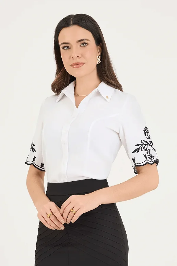 Camisa Off Mangas 3/4 Com Bordado Preto