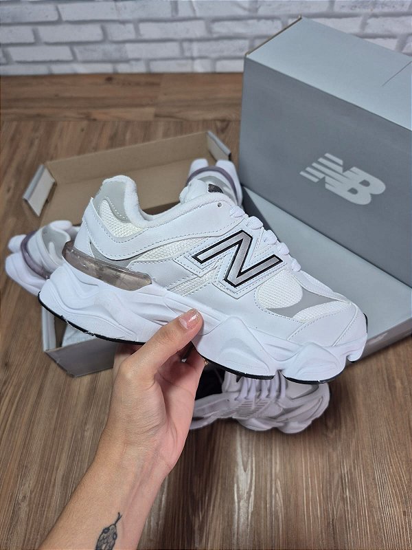 0-202 - Tênis NEW BALANCE 9060 Couro Masculino, Corrida, Academia, Lazer