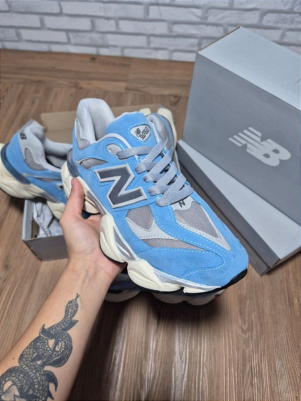 0-203 - Tênis NEW BALANCE 9060 Couro Masculino, Corrida, Academia, Lazer