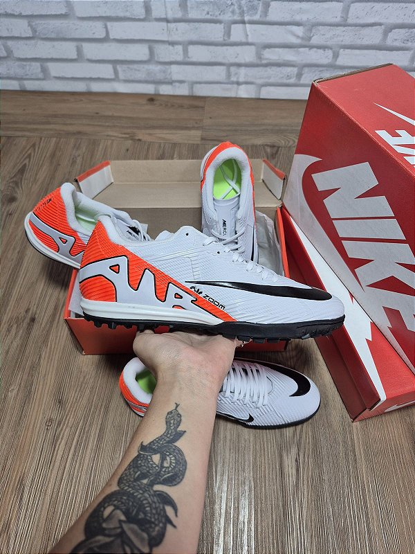 0-165 - Chuteira NIKE futebol Society