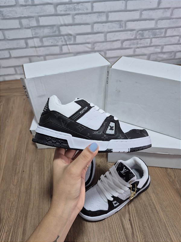 0-351 - Tênis LOUIS VUITTON INFANTIL Conforto e elegância