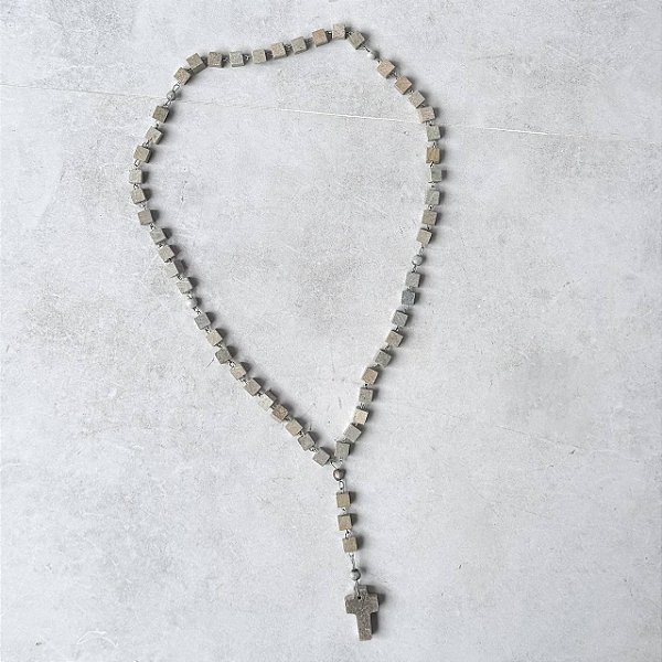 Terço de Pedra Sabão - 53 cm