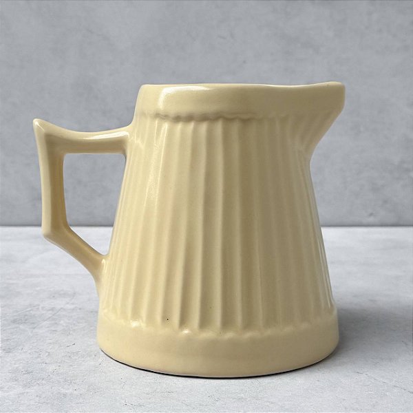 Jarro de Cerâmica com Frizo - Creme