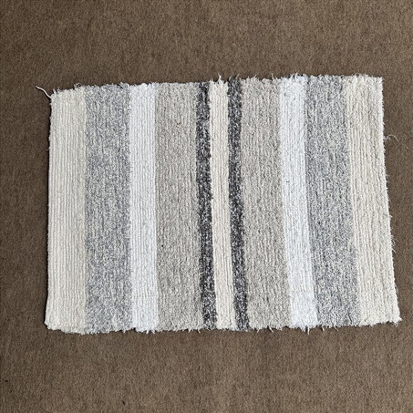 Tapete Multiuso Peludo - 75cm x 55cm