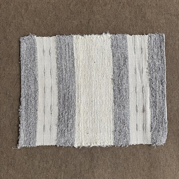 Tapete Multiuso Peludo - 75cm x 55cm