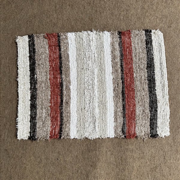Tapete Multiuso Peludo - 75cm x 55cm