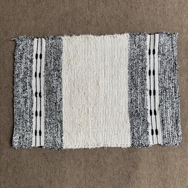 Tapete Multiuso Peludo - 75cm x 55cm