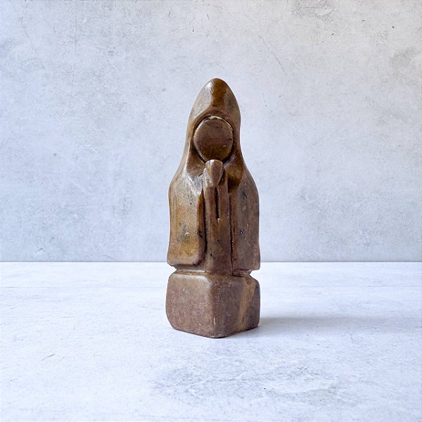 Mini Santa Pedra Sabão Envernizada - 10cm
