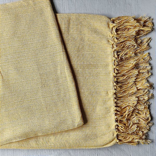 Manta M Amarelo - 2,40m x 1,80m