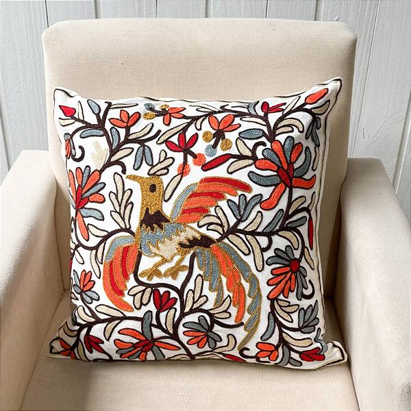 Capa de almofada bordada - 45cm x 45cm