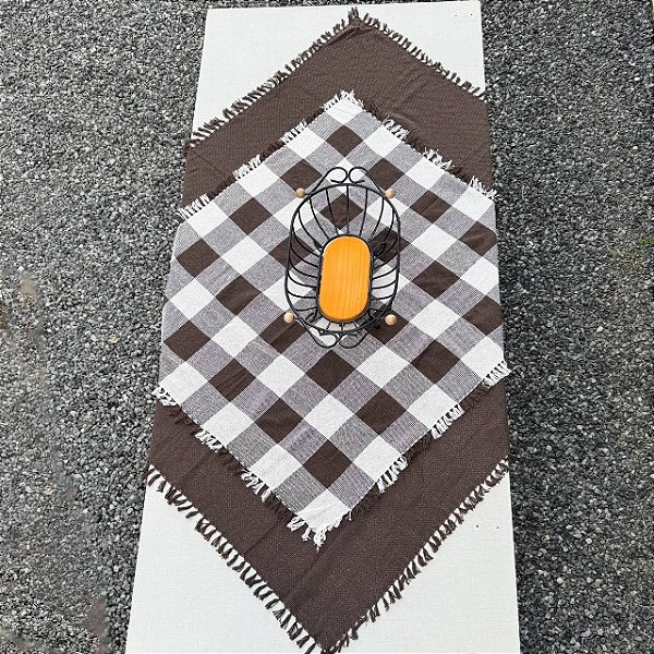 Dueto Toalhas de Mesa - Marrom Café e Xadrez Cru e Marrom Café