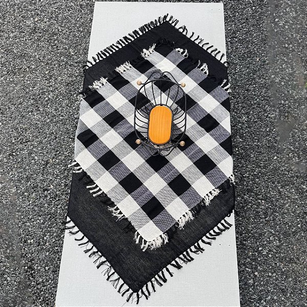 Dueto Toalhas de Mesa - Preto e Xadrez Cru e Preto
