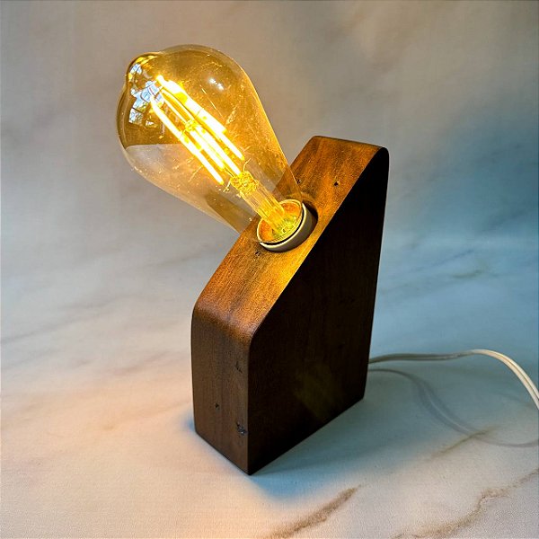 Luminária Rústica de Madeira