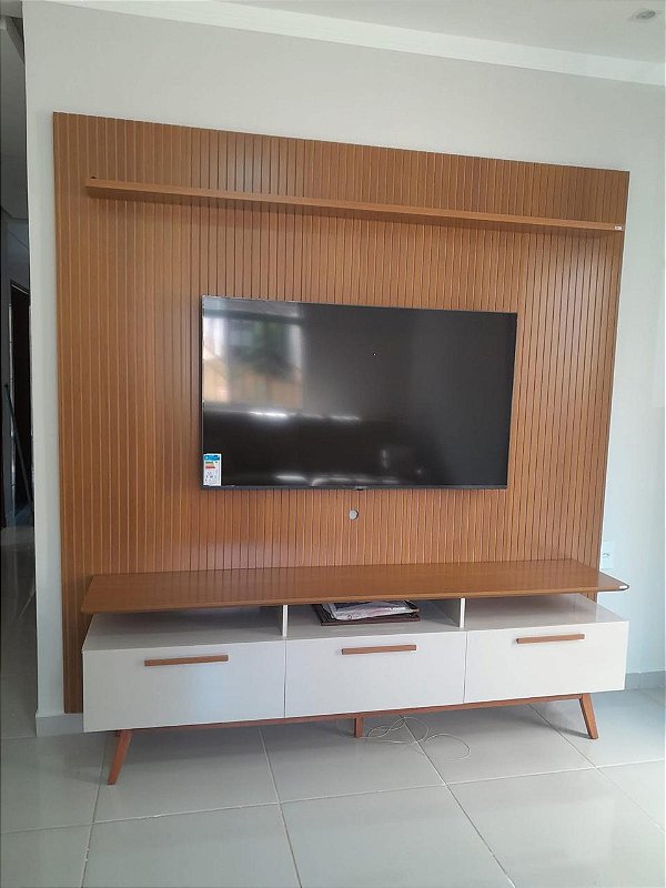 Painel Frisado Curitiba + Rack São Paulo TV até 75 2.24m - Valdemoveis