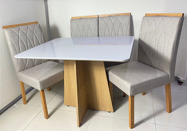 Mesa Nárnia 90x90 com 04 Cadeiras - Carvalho Decor