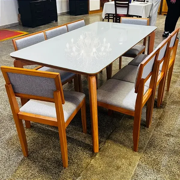 Mesa de Jantar Veneza Vidro180x90cm com 8 Cadeiras Santorini Estofadas Madeira Tecido Linho Minas Plac