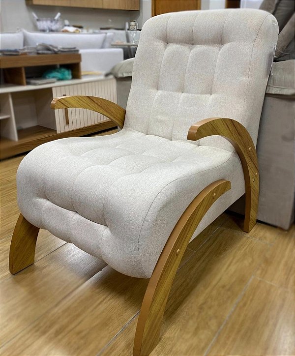 Poltrona Martha/Flower em Linho com Pés em Mdf Viero até 90Kg