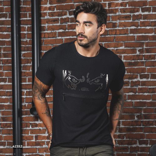 Camiseta masculina preta gola O com zíper e mangas curtas