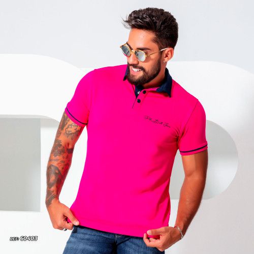 Camiseta gola polo rosa