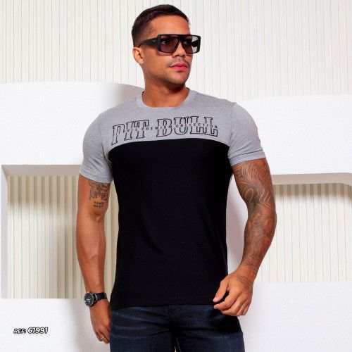 Camiseta masculina leve com gola redonda e logomania