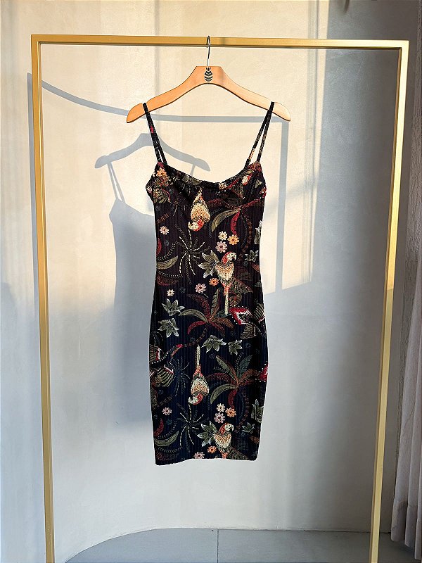 vestido araruama - livre e voar