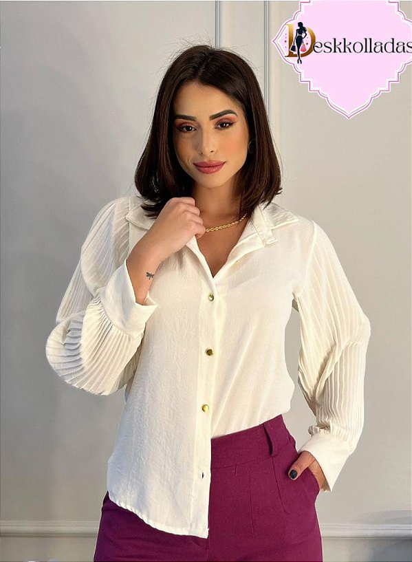 CAMISA PLISSADA COM BOTOES DOURADOS