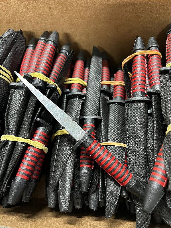 PUNHAL CABO VERMELHO E PRETO 17 CM