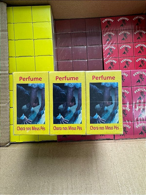 ATRATIVO CHORA NOS MEUS PÉS