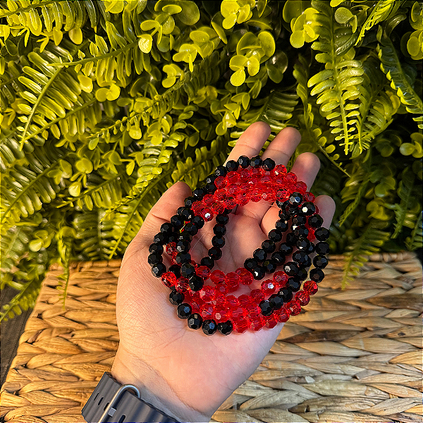 GUIA DE CRISTAL 8MM (VIDRO) PRETA E VERMELHA 147 CONTAS