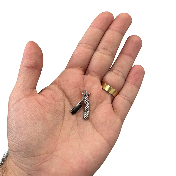 PINGENTE NAVALHA PRATEADO 6 UNIDADES