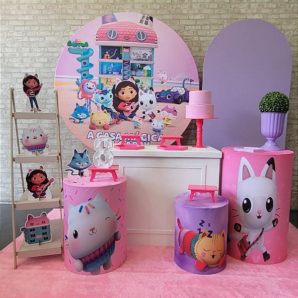 Alugue Tema para Festa Decoração A Casa Mágica da Gabby Tecido ( Modelo 3 )