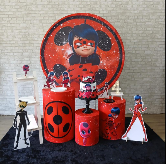 Alugue Tema Para Festa Decoração Lady Bug Tecido ( Modelo 2 )