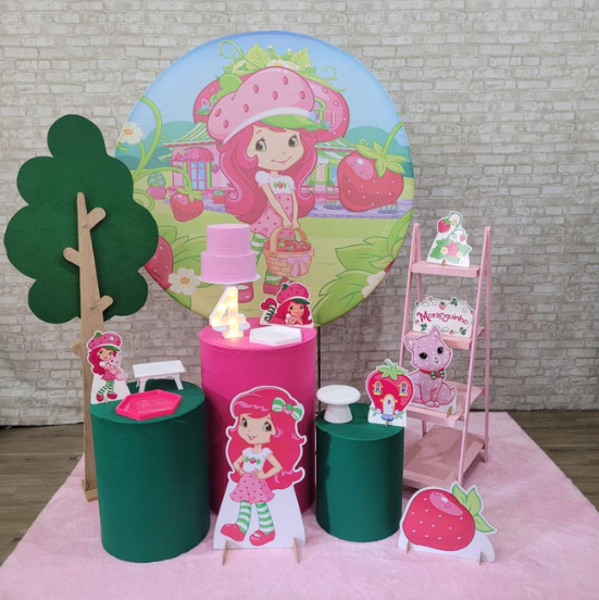 Alugue Tema Para Festa Decoração Moranguinho Tecido ( Modelo 2 )