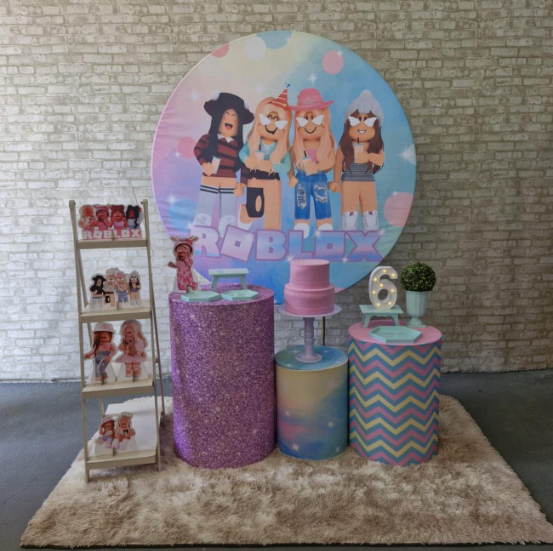 Alugue Tema Para Festa Decoração Roblox Feminino Tecido ( Modelo 2 )