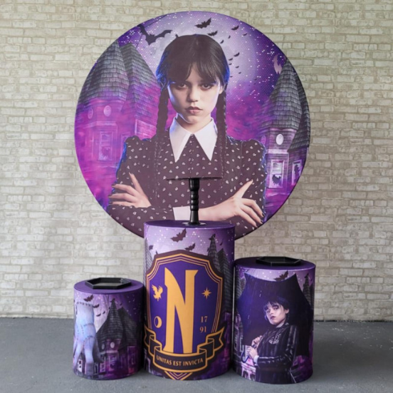 Alugue Tema Para Festa Decoração Wandinha Tecido ( Modelo 1 )