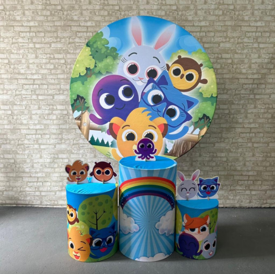 Alugue Tema Para Festa Decoração Bolofofos Verde Tecido ( Modelo 1 )