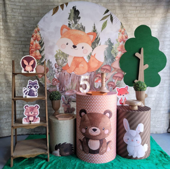 Alugue Tema Para Festa Decoração Bosque Encantado Tecido ( Modelo 2 )