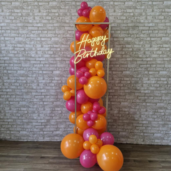 Alugue Tema Para Festa Decoração Happy Cubo Tecido ( Modelo 1 ) Acompanha Balão