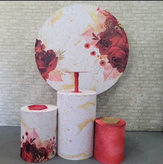 Alugue Tema Para Festa Decoração Flores Vermelha Tecido ( Modelo 1 )