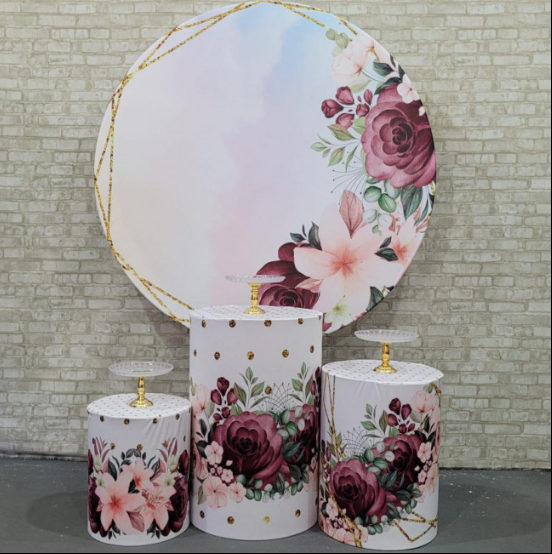 Alugue Tema Para Festa Decoração Flores Vinho Tecido ( Modelo 1 )