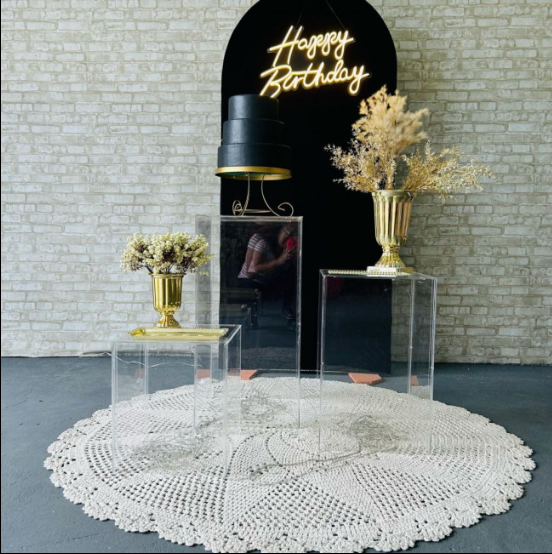 Alugue Tema Para Festa Decoração Happy Preto Tecido ( Modelo 3 )