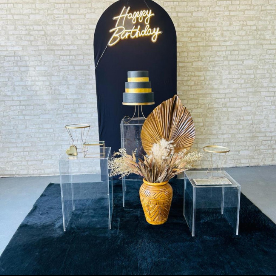 Alugue Tema Para Festa Decoração Happy Preto Tecido ( Modelo 4 )