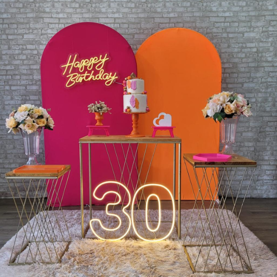 Alugue Tema Para Festa Decoração Happy Laranja com Rosa Tecido ( Modelo 4 )