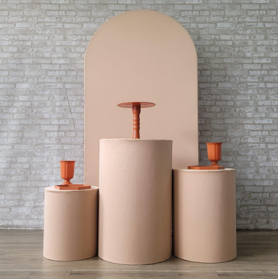 Alugue Tema Para Festa Decoração Happy Nude Tecido ( Modelo 1 )