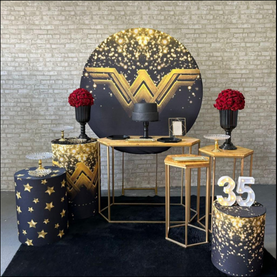 Alugue Tema Para Festa Decoração Mulher Maravilha Tecido ( Modelo 3 )