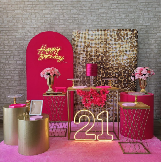 Alugue Tema Para Festa Decoração Rosa Tecido ( Modelo 5 )