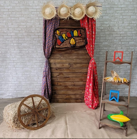 Alugue Tema Para Festa Decoração Junina Tecido ( Modelo 02 )